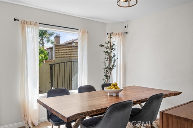 2017 Curtis Avenue, Redondo Beach CA: https://media.crmls.org/medias/021a92c2-e334-47c1-bb79-21c72ab43e69.jpg