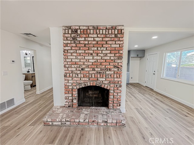 Detail Gallery Image 8 of 19 For 44714 2nd, Lancaster,  CA 93535 - 3 Beds | 2 Baths