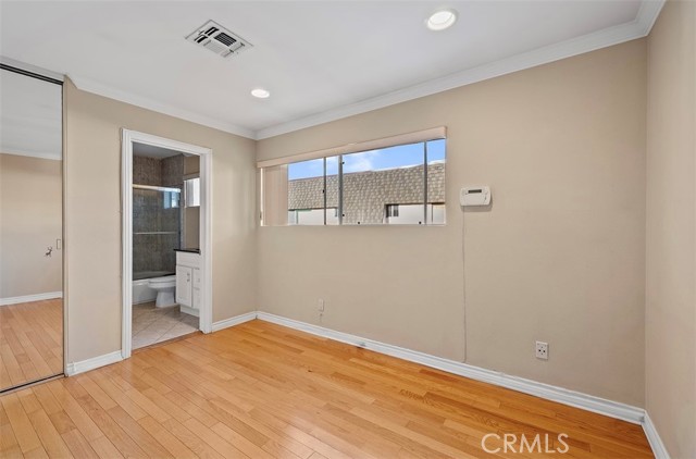 Detail Gallery Image 22 of 44 For 17937 Magnolia Bld #18,  Encino,  CA 91316 - 2 Beds | 3 Baths