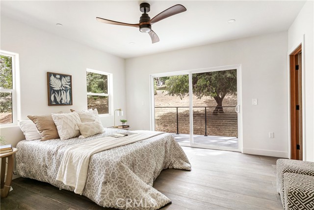 1670 Grass Valley Road, Lake Arrowhead CA: https://media.crmls.org/medias/021cb9bd-24dd-42ea-989f-6f4f3d5570c3.jpg