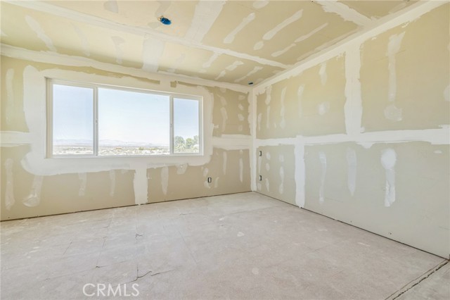 64515 Del Oro Road, Joshua Tree CA: https://media.crmls.org/medias/021d2ead-bb57-401c-a61e-e947402ad5b0.jpg