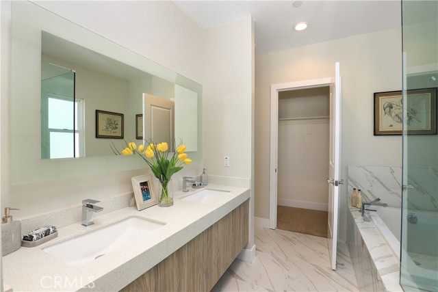 20 Spyglass Avenue, Phillips Ranch CA: https://media.crmls.org/medias/021d49ec-1691-4f6c-899c-521ea6c267b9.jpg