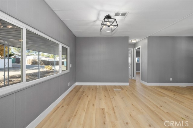 17221 Hidalgo Drive, Perris CA: https://media.crmls.org/medias/021d5219-924a-4c74-9018-5274017b908d.jpg