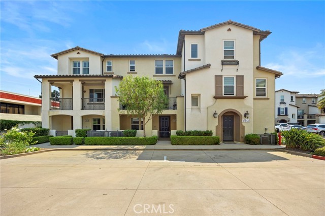 17539 Riverstone Court, Fountain Valley CA: https://media.crmls.org/medias/021ddbb0-bd17-4231-93b3-74a5f88d2585.jpg