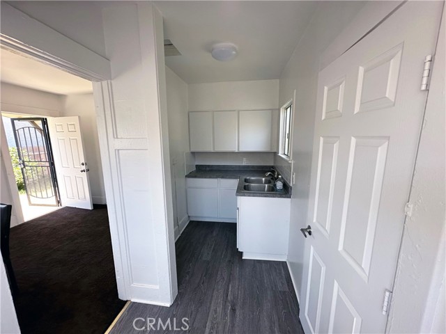 Detail Gallery Image 7 of 15 For 1107 Mahanna Ave, Long Beach,  CA 90813 - – Beds | – Baths