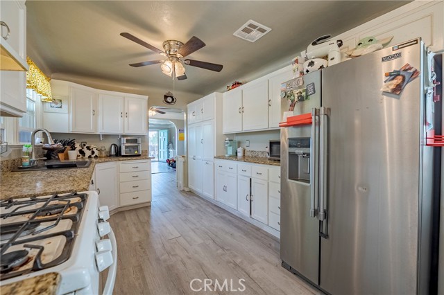 Detail Gallery Image 18 of 34 For 2415 E Childs Ave, Merced,  CA 95341 - 5 Beds | 2 Baths