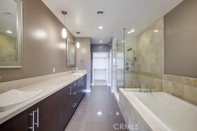 Detail Gallery Image 30 of 75 For 402 Rockefeller #410,  Irvine,  CA 92612 - 2 Beds | 2/1 Baths