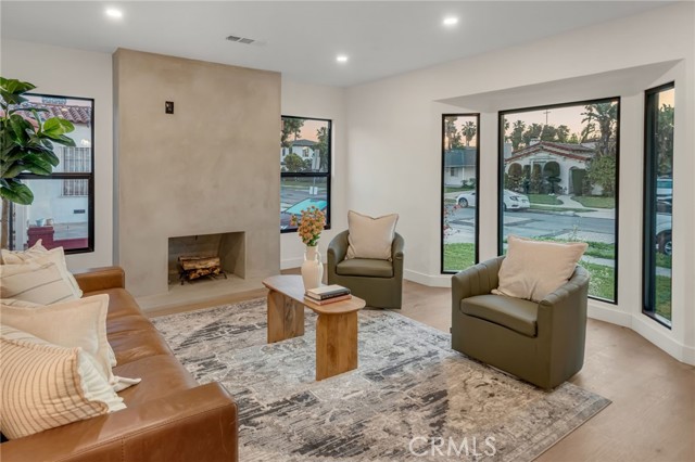 Detail Gallery Image 18 of 55 For 3641 Somerset, Los Angeles,  CA 90016 - 3 Beds | 2 Baths