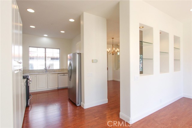 Detail Gallery Image 14 of 45 For 12711 Trent Jones Ln, Tustin,  CA 92782 - 3 Beds | 2/1 Baths