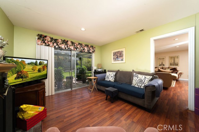 Detail Gallery Image 13 of 41 For 2405 Grove Ave, Corona,  CA 92882 - 3 Beds | 2 Baths