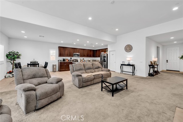 16252 Gibson Street, Victorville CA: https://media.crmls.org/medias/022050b9-68ba-4c18-b942-65546a9b25f8.jpg