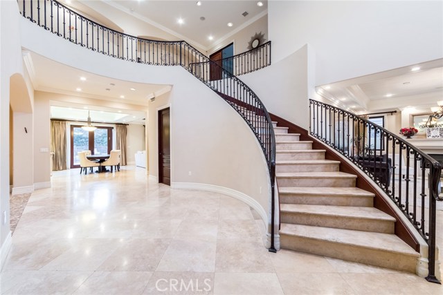 Detail Gallery Image 28 of 52 For 12530 Collins St, Valley Glen,  CA 91607 - 6 Beds | 5/1 Baths