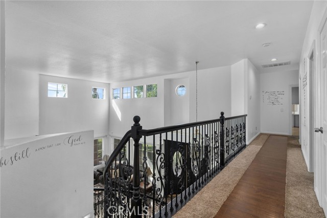Detail Gallery Image 32 of 69 For 922 Armata Dr, Corona,  CA 92881 - 5 Beds | 4/1 Baths