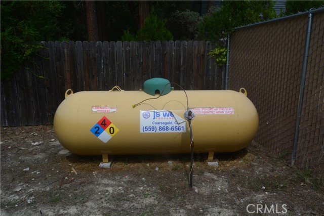 propane tank for building usage 2nd propane tank shared with Casa Velsaco and is metered