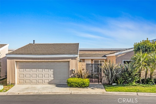 Detail Gallery Image 4 of 42 For 31232 Palma Dr, Laguna Niguel,  CA 92677 - 2 Beds | 2 Baths