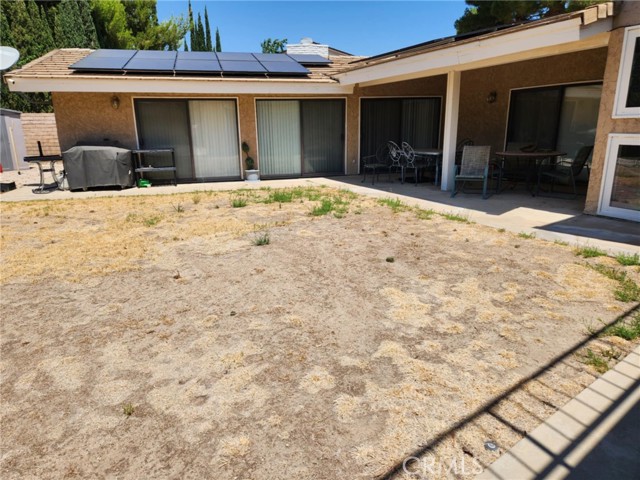 450 Fairway Drive, Palmdale CA: https://media.crmls.org/medias/02222d68-c26f-4971-a64a-ae937e5fdfbe.jpg