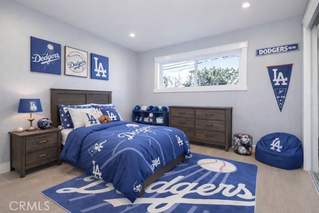 Detail Gallery Image 17 of 33 For 11256 Haskell Ave, Granada Hills,  CA 91344 - 4 Beds | 3 Baths