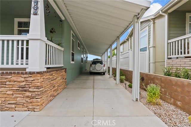 15455 Glenoaks, 481 photo 3