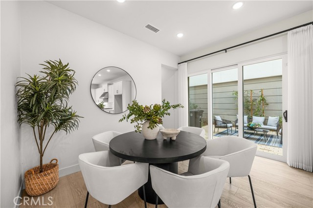 Detail Gallery Image 11 of 56 For 16376 Veterans, Tustin,  CA 92782 - 4 Beds | 3/1 Baths