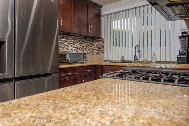 Detail Gallery Image 7 of 26 For 16710 Orange #L59,  Paramount,  CA 90723 - 3 Beds | 2/1 Baths
