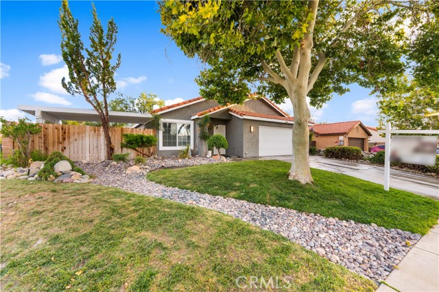 Detail Gallery Image 2 of 58 For 4042 E Avenue R6, Palmdale,  CA 93552 - 3 Beds | 2 Baths