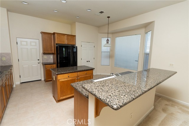 Detail Gallery Image 17 of 68 For 8185 Lakeshore Dr, Chowchilla,  CA 93610 - 5 Beds | 4 Baths