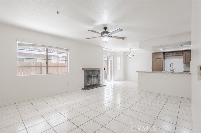 Detail Gallery Image 4 of 24 For 1725 S Angel Ct, Anaheim,  CA 92802 - 3 Beds | 2/1 Baths