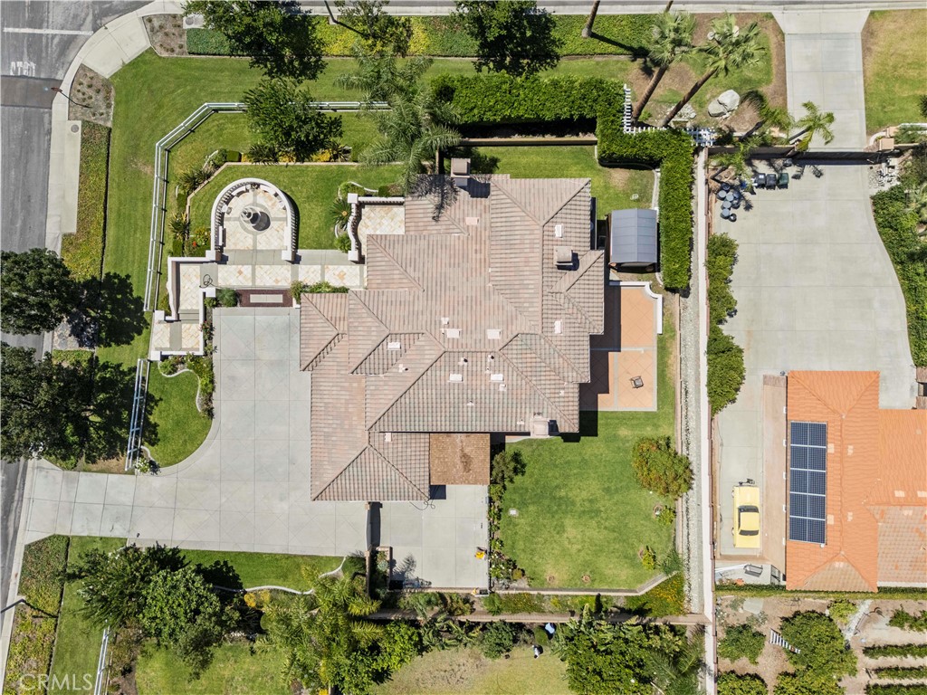 https://media.crmls.org/medias/02264f53-81ff-4c26-b584-04478d3b2d47.jpg?preset=X-Large