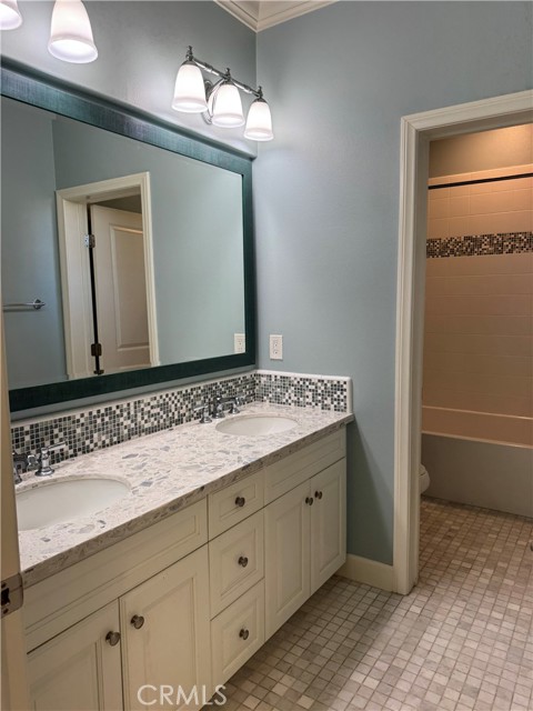 Detail Gallery Image 18 of 42 For 80 Cipresso, Irvine,  CA 92618 - 4 Beds | 3 Baths