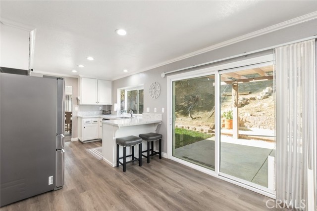 Detail Gallery Image 17 of 47 For 974 Nottingham, Corona,  CA 92880 - 4 Beds | 2/1 Baths