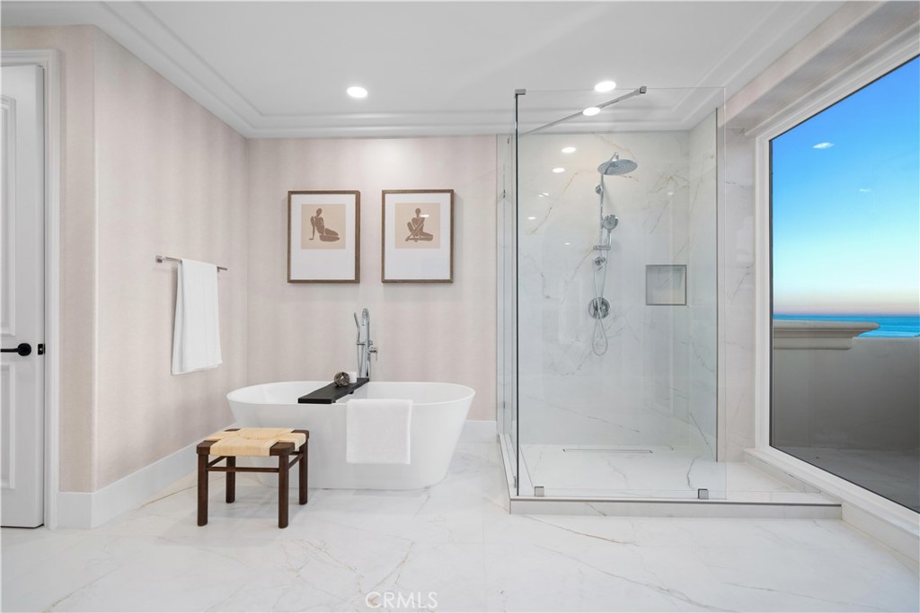 https://media.crmls.org/medias/0226eca3-a829-41aa-b344-84a17c2b5779.jpg?preset=X-Large