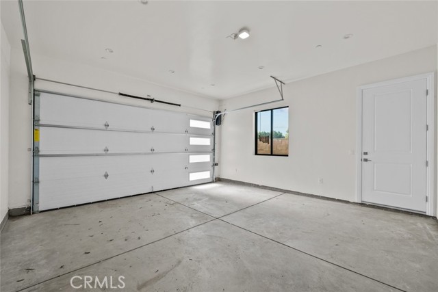 Detail Gallery Image 30 of 39 For 12937 W Kilikia Dr, North Hollywood,  CA 91605 - 4 Beds | 4 Baths