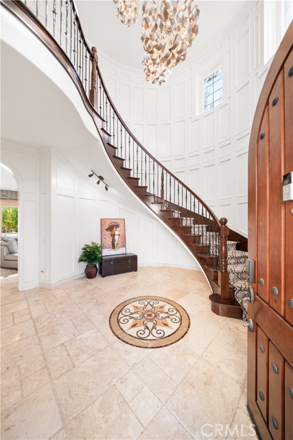 Detail Gallery Image 4 of 59 For 878 N Landa Way, Brea,  CA 92821 - 5 Beds | 5/1 Baths