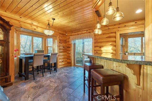 Detail Gallery Image 11 of 57 For 654 Villa Grove Dr, Big Bear City,  CA 92314 - 3 Beds | 2 Baths