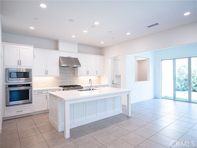 67 Tundra, Irvine CA: https://media.crmls.org/medias/0228886a-b3f4-41b7-a625-cc35dfc1f2de.jpg