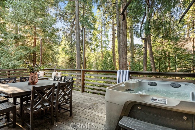 Detail Gallery Image 27 of 30 For 252 Crest Cir, Lake Arrowhead,  CA 92352 - 3 Beds | 2 Baths