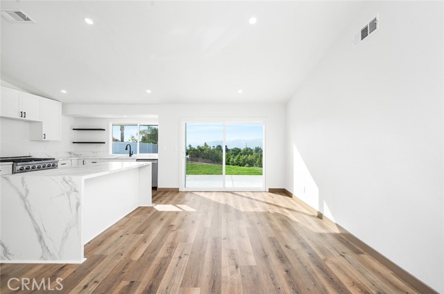 1563 Gary Lane, Redlands CA: https://media.crmls.org/medias/022a20e5-fd99-4ad3-8008-86181c0e2df3.jpg