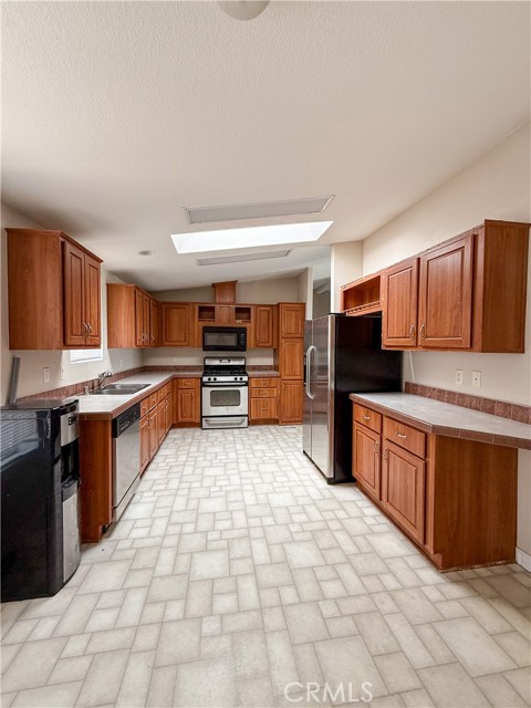 Detail Gallery Image 14 of 27 For 74804 Amboy Rd, Twentynine Palms,  CA 92277 - 3 Beds | 2 Baths