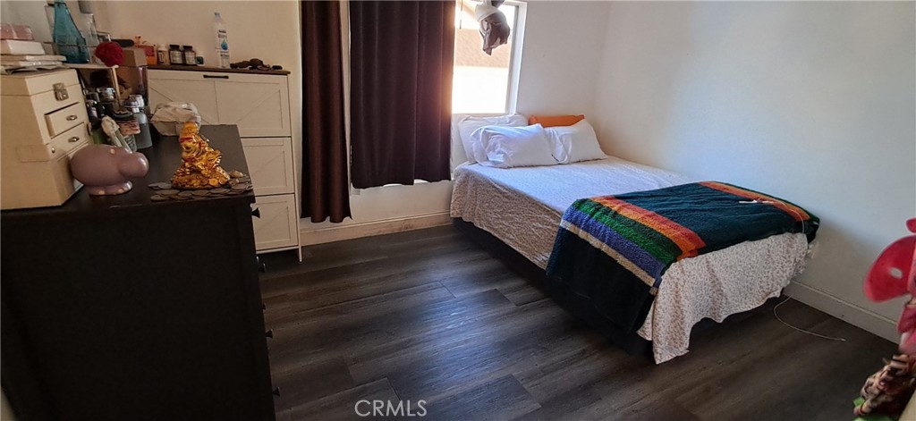 https://media.crmls.org/medias/022b2465-42c0-4f6d-bc41-dd80bc6d8b05.jpg?preset=X-Large
