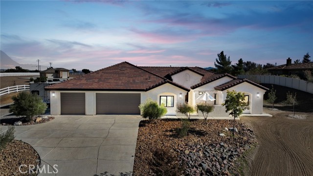 Detail Gallery Image 2 of 71 For 8357 Macron, Oak Hills,  CA 92344 - 4 Beds | 3 Baths