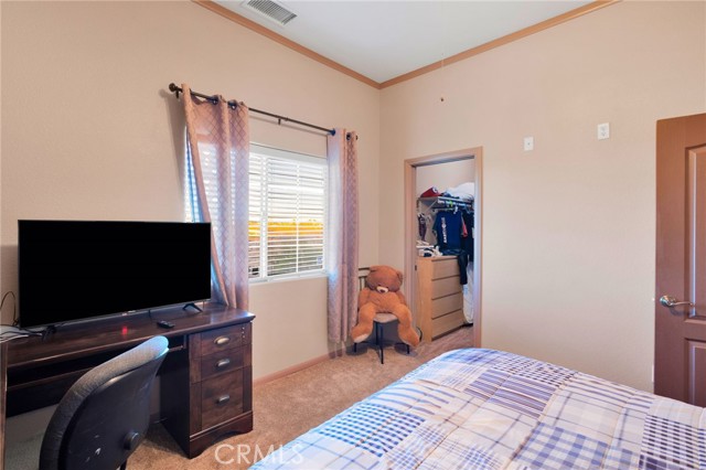 4575 Kreuer Road, Phelan CA: https://media.crmls.org/medias/022c0b75-f516-4caf-a85b-e46706e423ab.jpg