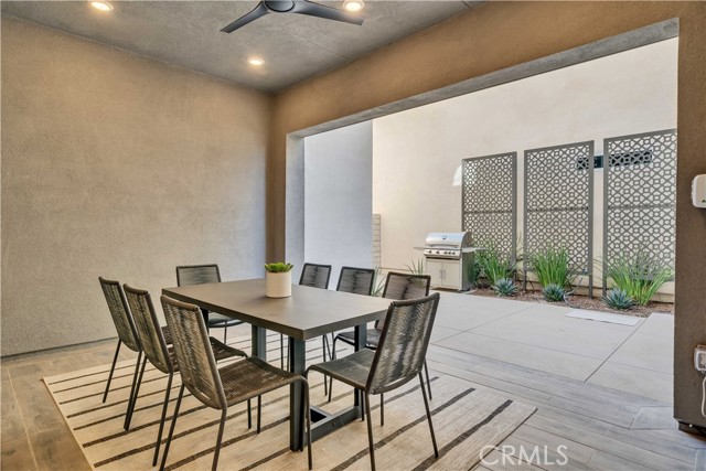 Detail Gallery Image 33 of 38 For 26707 Beartown Ln, Valencia,  CA 91381 - 5 Beds | 4/1 Baths