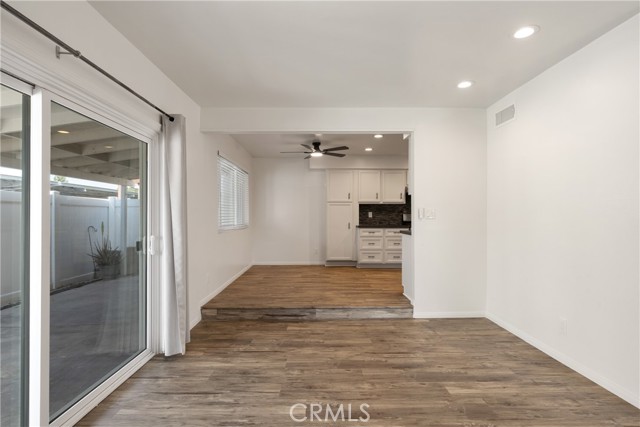 Detail Gallery Image 7 of 30 For 1919 Sherry #37,  Santa Ana,  CA 92705 - 3 Beds | 2 Baths