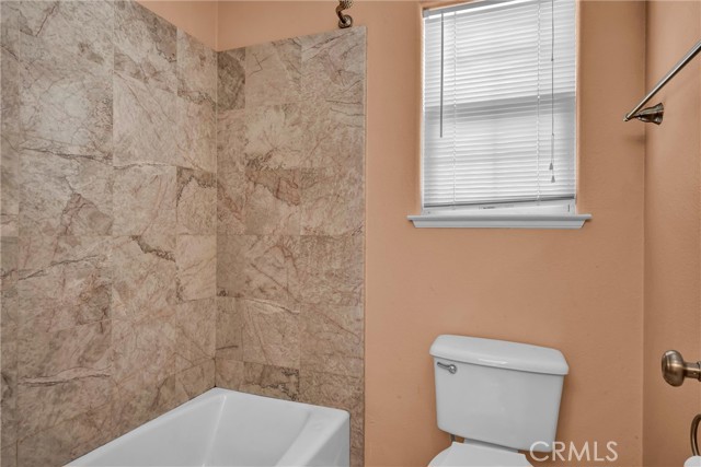 Detail Gallery Image 28 of 38 For 18695 Horseshoe Rd, Hidden Valley Lake,  CA 95467 - 3 Beds | 2/1 Baths