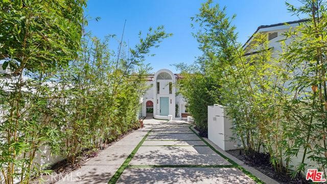 Detail Gallery Image 4 of 69 For 31654 Broad Beach Rd, Malibu,  CA 90265 - 4 Beds | 3/1 Baths