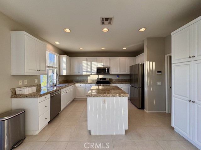 Detail Gallery Image 15 of 44 For 36953 Ascella Ln, Murrieta,  CA 92563 - 4 Beds | 3 Baths