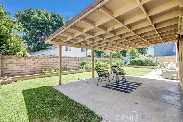 Detail Gallery Image 23 of 31 For 25402 via Jardin, Valencia,  CA 91355 - 4 Beds | 2 Baths