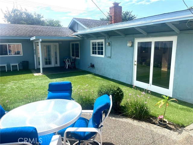 3050 Madison Avenue, Costa Mesa CA: https://media.crmls.org/medias/022f2d10-1a96-4211-9173-eedb96a20567.jpg