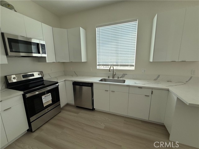 7246 N.Fair Avenue, Sun Valley CA: https://media.crmls.org/medias/022fc266-0fe2-4895-8333-0067d7cf9f4b.jpg