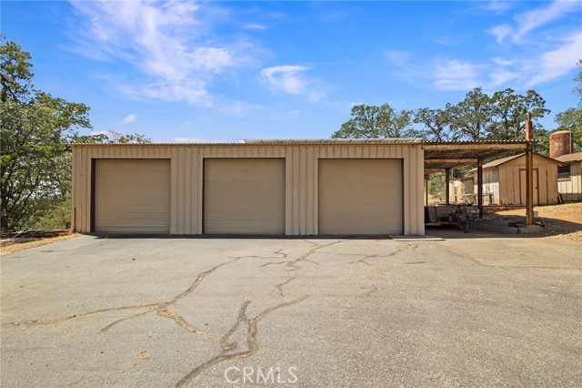 Detail Gallery Image 12 of 15 For 23038 Elk Trl, Redding,  CA 96003 - 4 Beds | 3/1 Baths